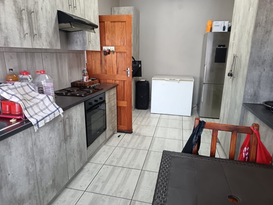 3 Bedroom Property for Sale in Beaconsfield Northern Cape